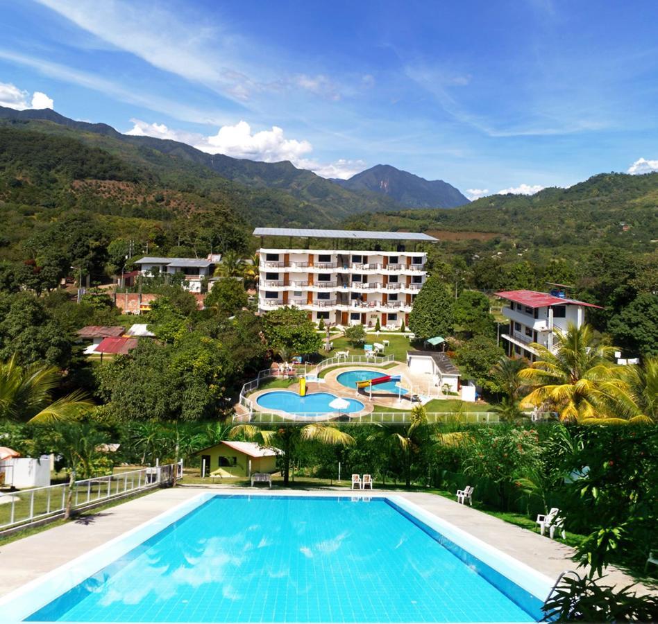 Hotel El Tirol San Ramón Extérieur photo