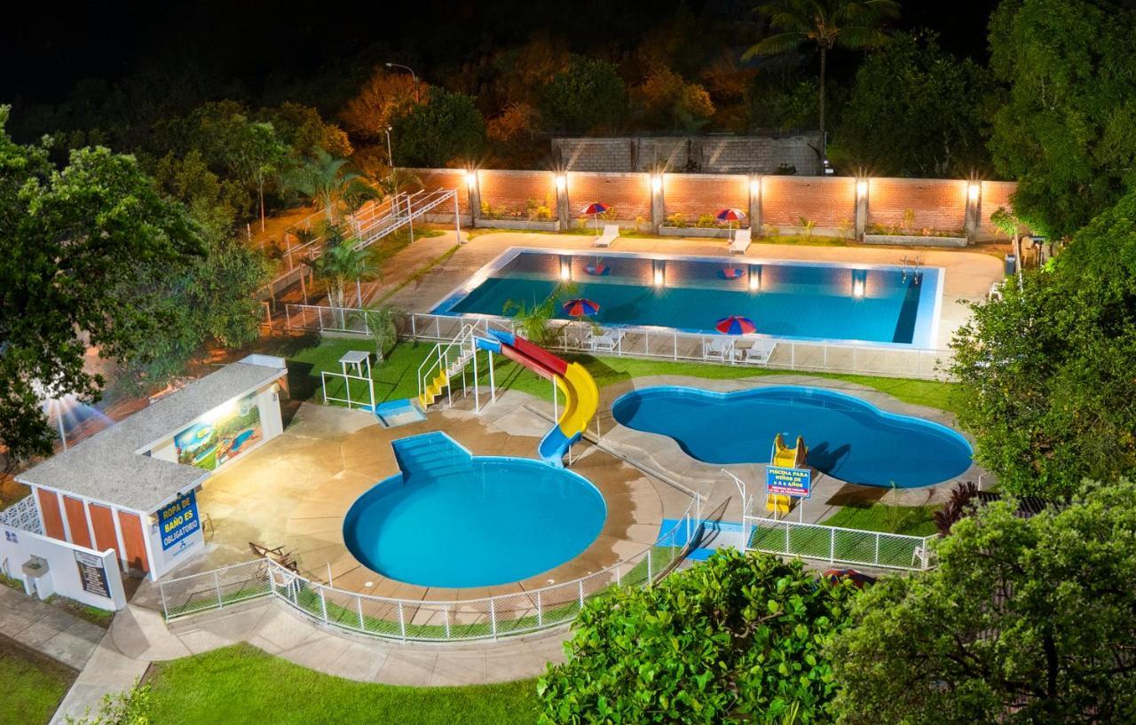 Hotel El Tirol San Ramón Extérieur photo