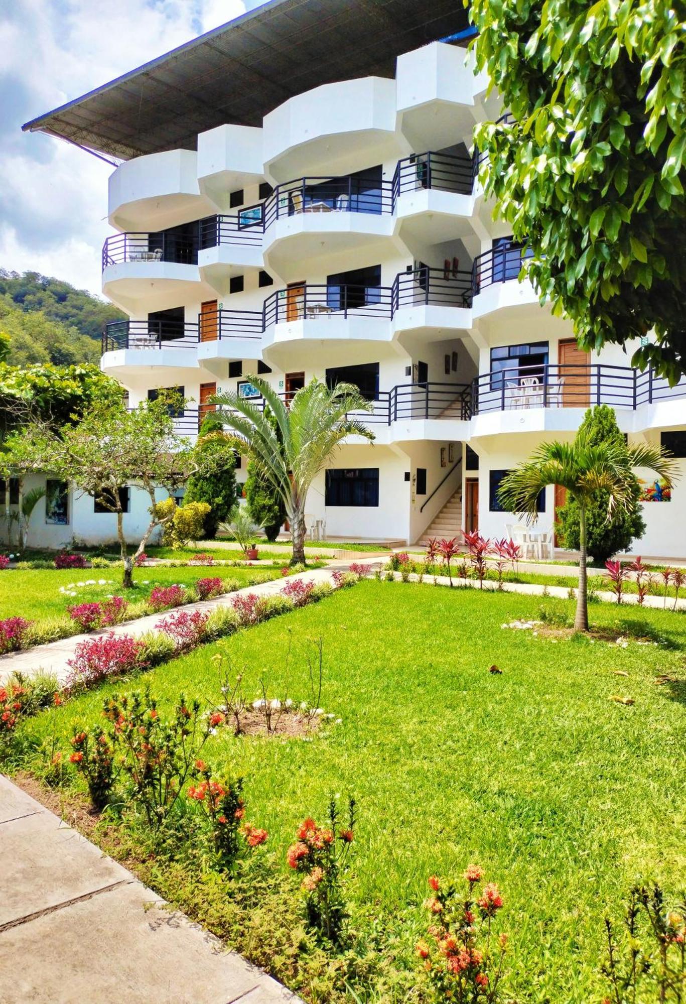 Hotel El Tirol San Ramón Extérieur photo